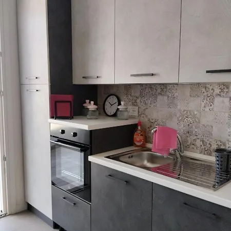 Apartament Gioja *