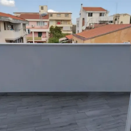 Gioja Apartment